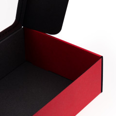 Punane A5 formaadis kinkekarp aknaga | 210x160x70 mm | Superbox