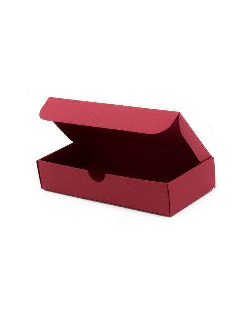 Kinkekarp punast värvi kaunistatud kartongist