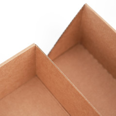 Kaheukseline pruun kinkekarp lindiga | 340x190x85 mm | Superbox