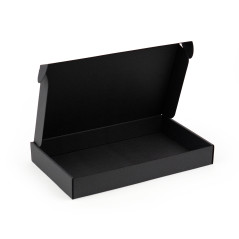Чёрная подарочная коробка низкой высоты