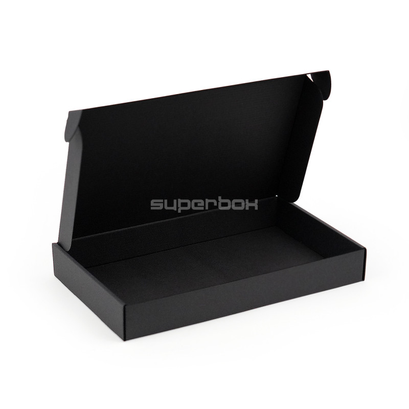 Чёрная подарочная коробка низкой высоты