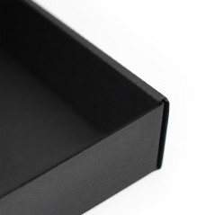 Чёрная коробка из гофрокартона, 300×180×40 mm