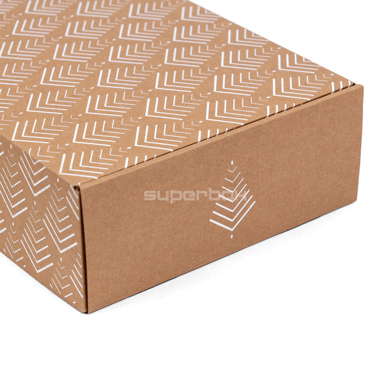 Pruun A4 karp kuusemustriga