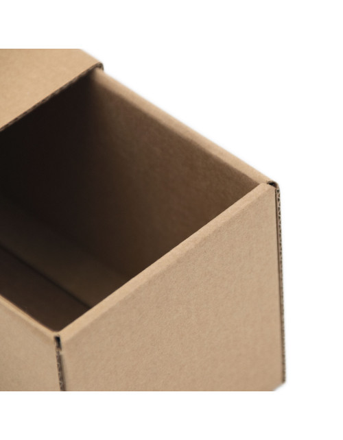 Длинная подарочная выдвижная коробка коричневого цвета