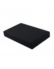 Маленькая матово-черная подарочная коробка