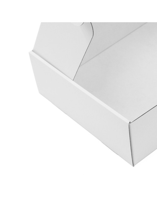 Белая подарочная коробка размера A4