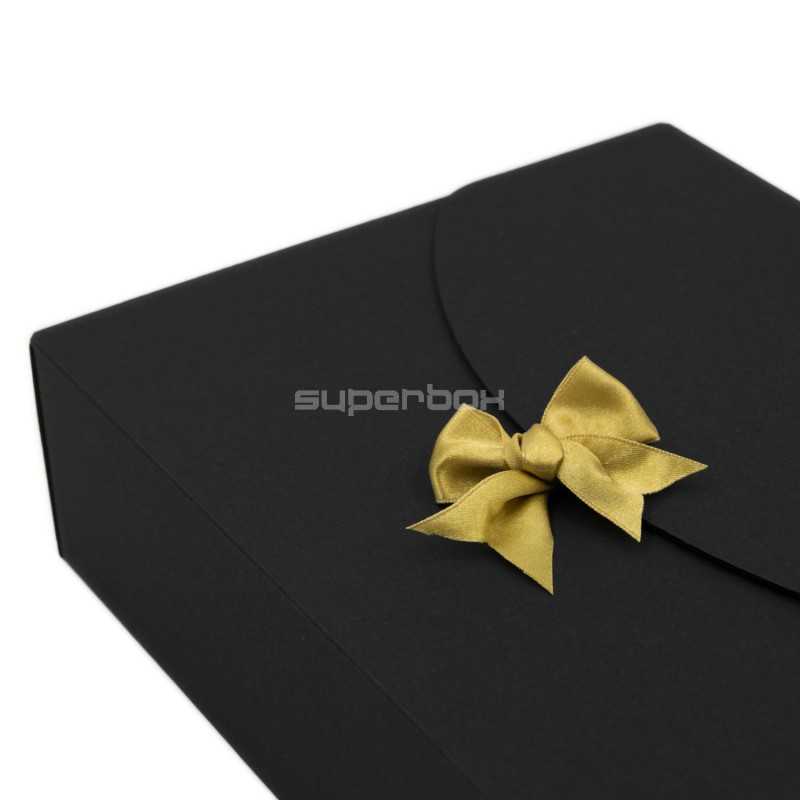 Black Box with Ribbon Closure