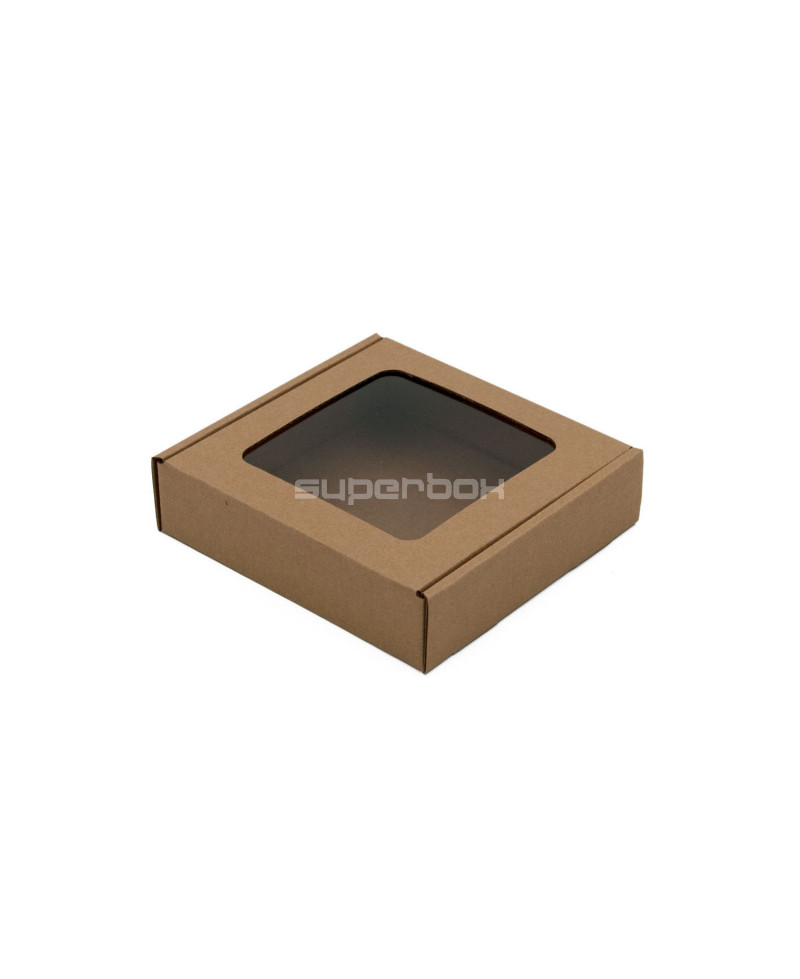 Коричневая квадратная коробка глубиной 3 см