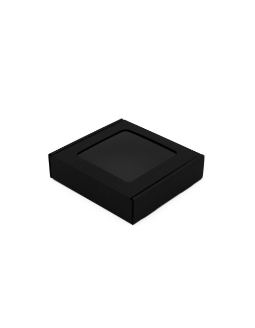 Черная квадратная мини-коробка небольшой высоты