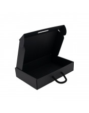 Черная подарочная коробка-чемодан с текстильной ручкой
