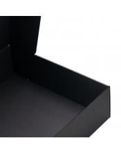 Большая черная квадратная быстро закрывающаяся коробка