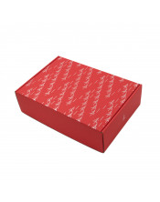 Красная коробка формата А4 с принтом из серебряной фольги