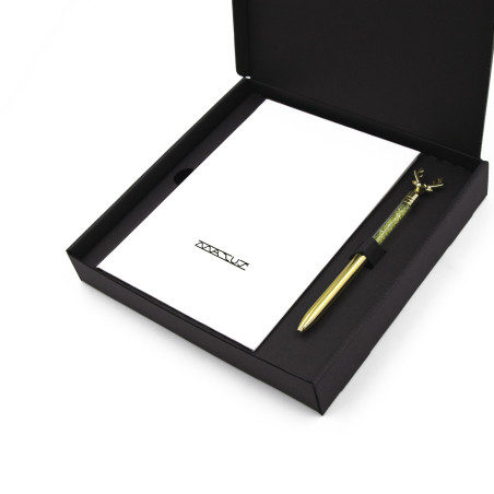 Must M suurusega laineline papist sisestus toodete pakkimiseks